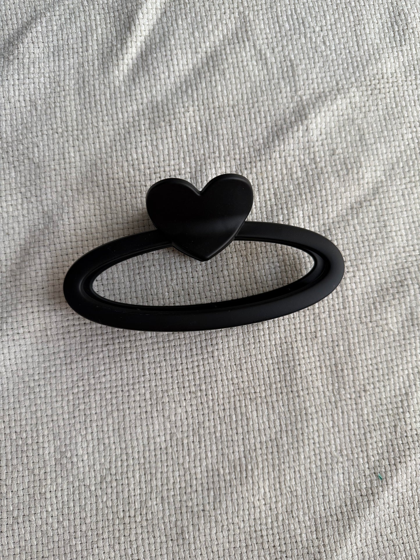 Heart hair claw