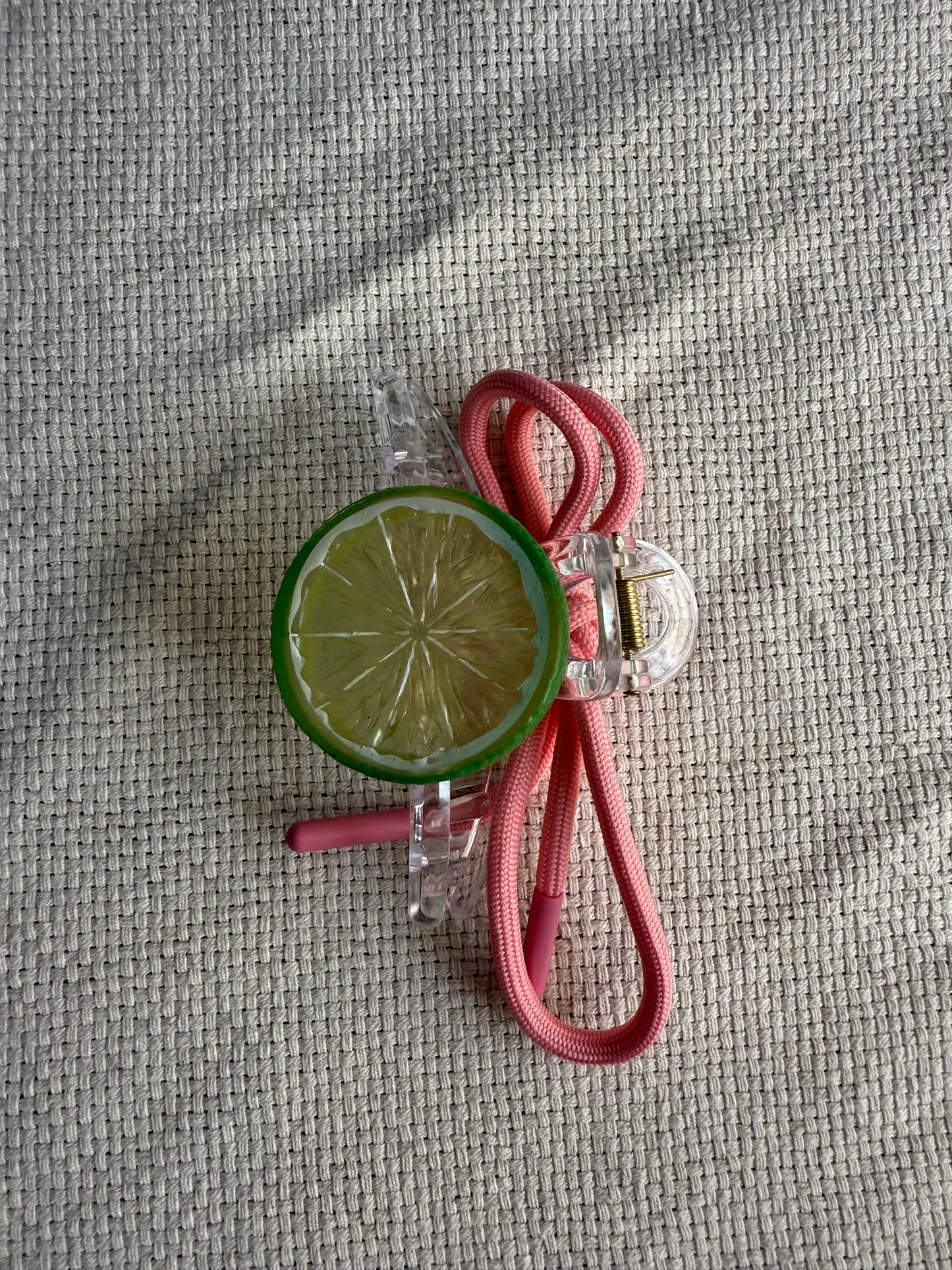 Lemon hair claw clip