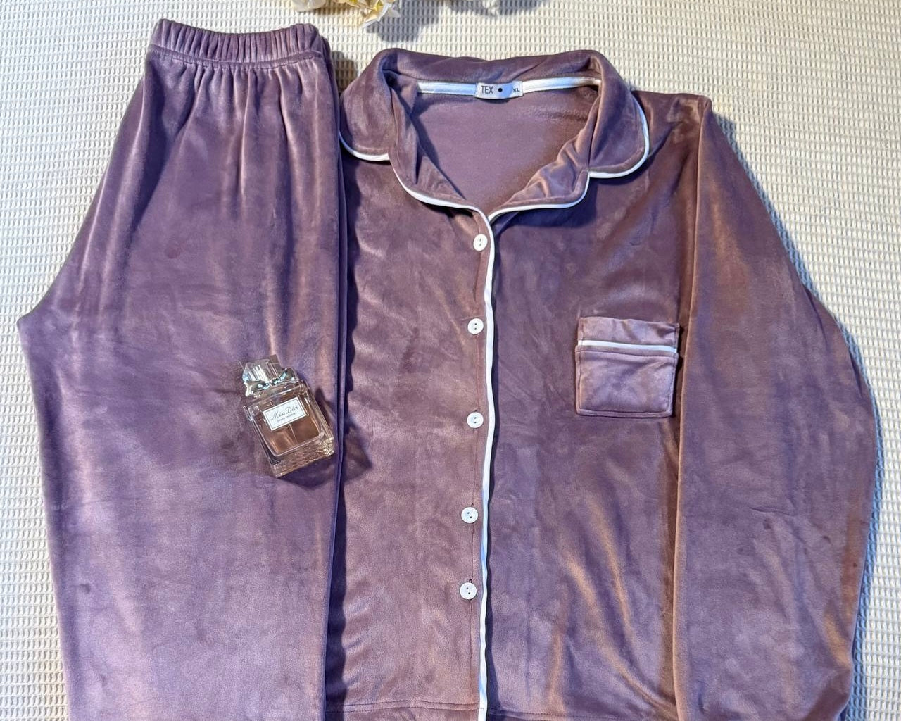 Plain classic velvet pj