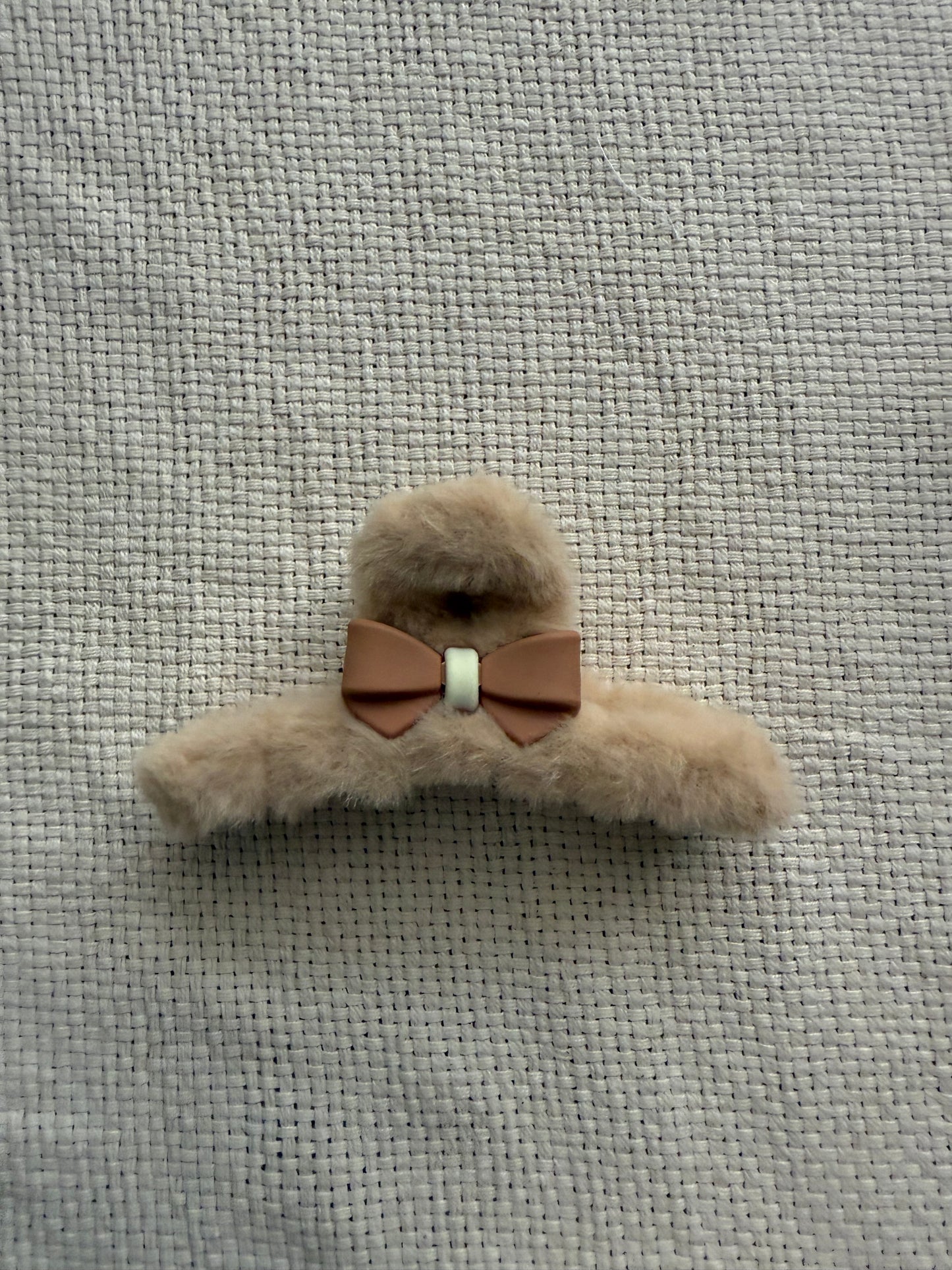 Fur hair claw clip