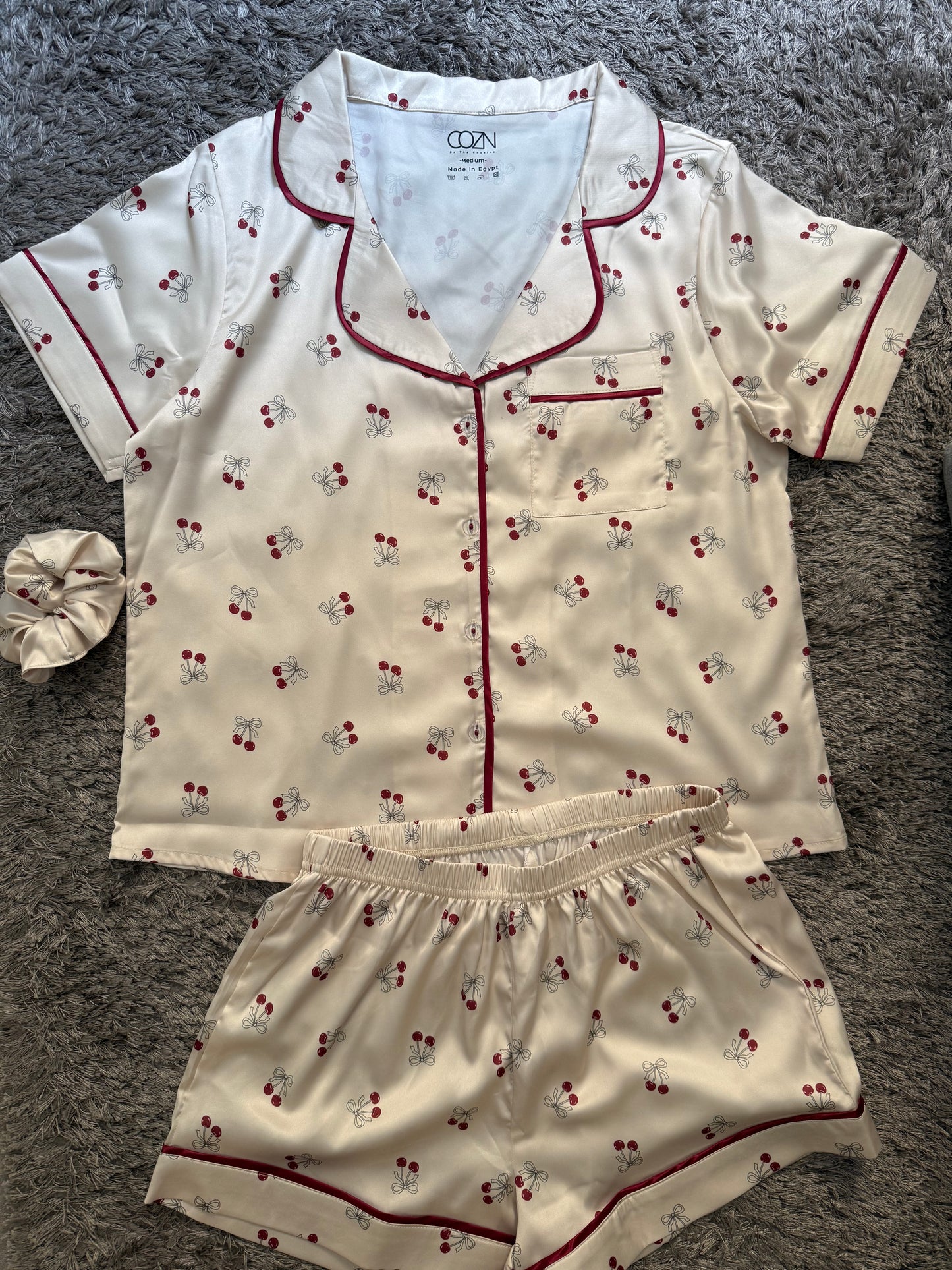 Cozn “The Cherry Bow” satin short pj🍒